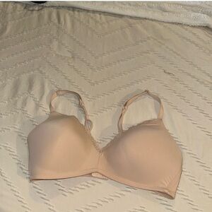 Aerie butter soft seamless bra - lace detail - worn once - 36 C